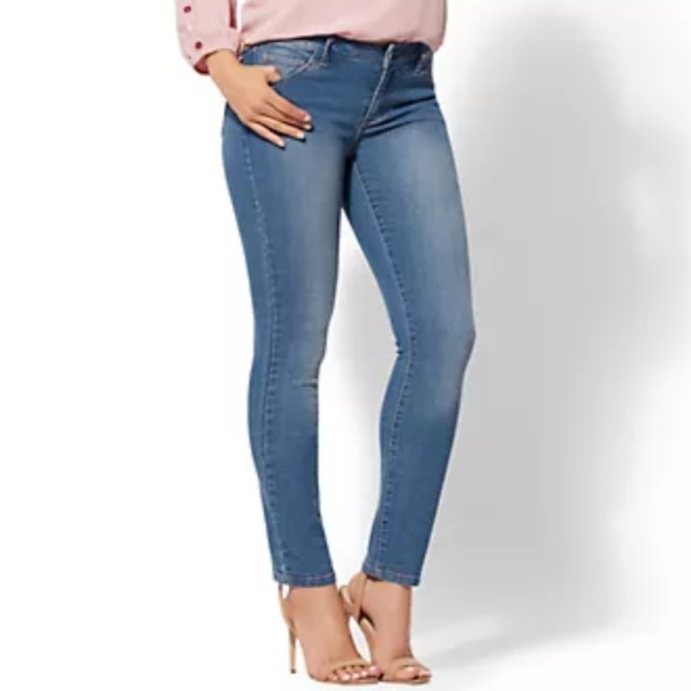 👾 NY&C Petite Runway Legging Essential Stretch